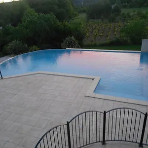 le-chateau-saint-martin-saint-martin-dardeche.hotels-rhonealpes.com/